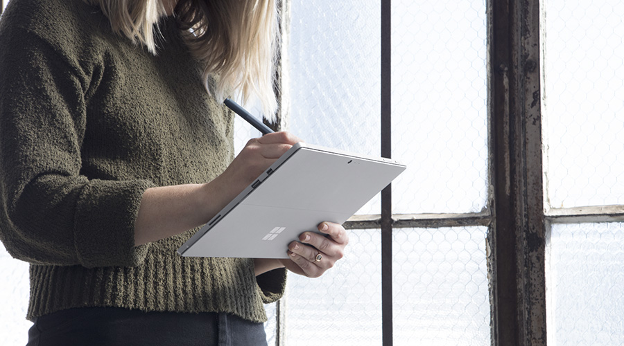 Surface Pro：行動派最愛！帶著走的靈感工作室