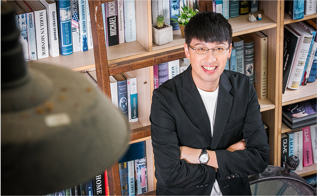 用服裝說自己的故事—APUJAN品牌設計師詹朴